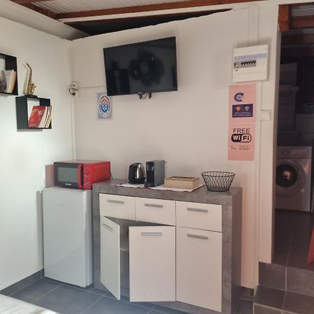 Charmant Studio D'Invite - Baie-Mahault Eksteriør bilde